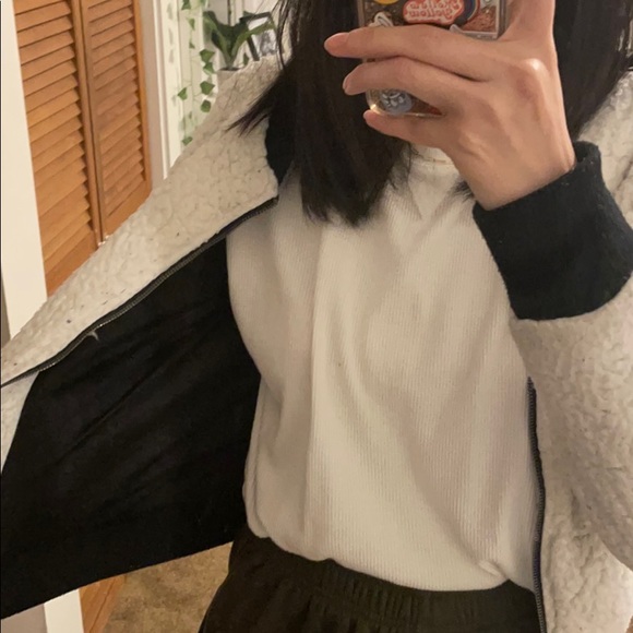 Jacket - Picture 5 of 5